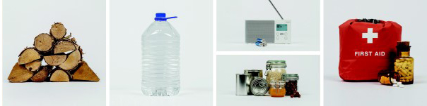 Bildet viser ulikt utstyr og matvarer du bør ha i ditt egenberedskapslager.